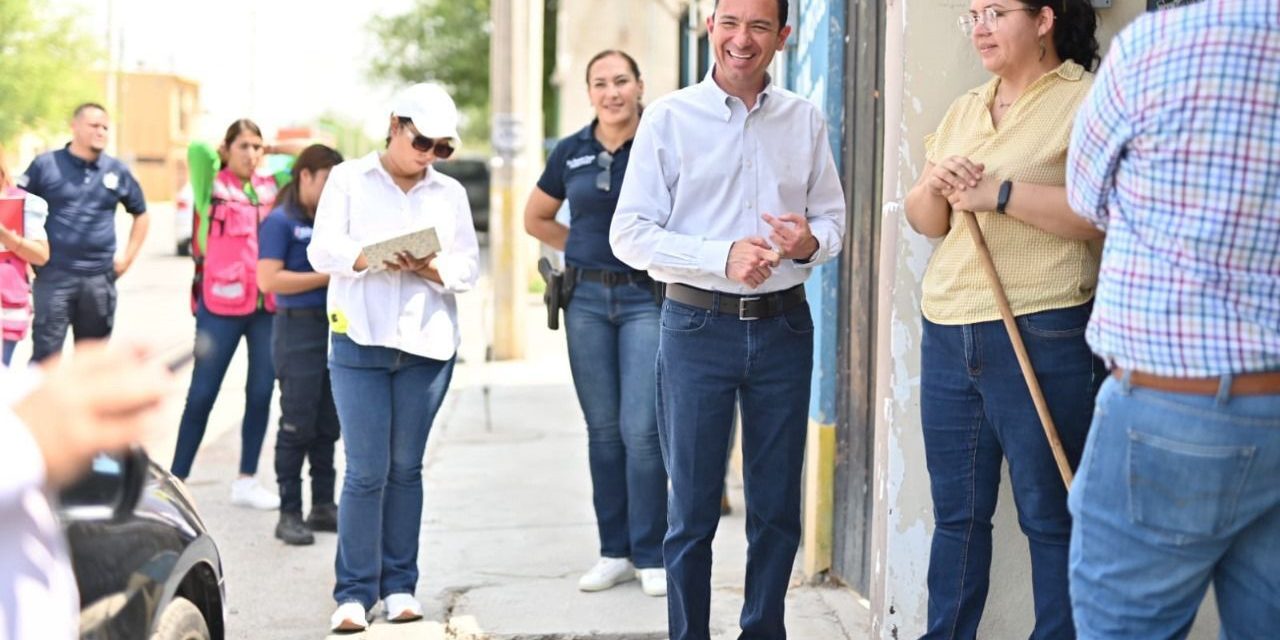 Atiende Emilio de Hoyos a todos los sectores de Acuña