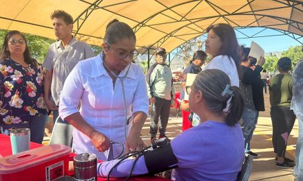 Acerca Ayuntamiento servicios de salud a las colonias de Torreón