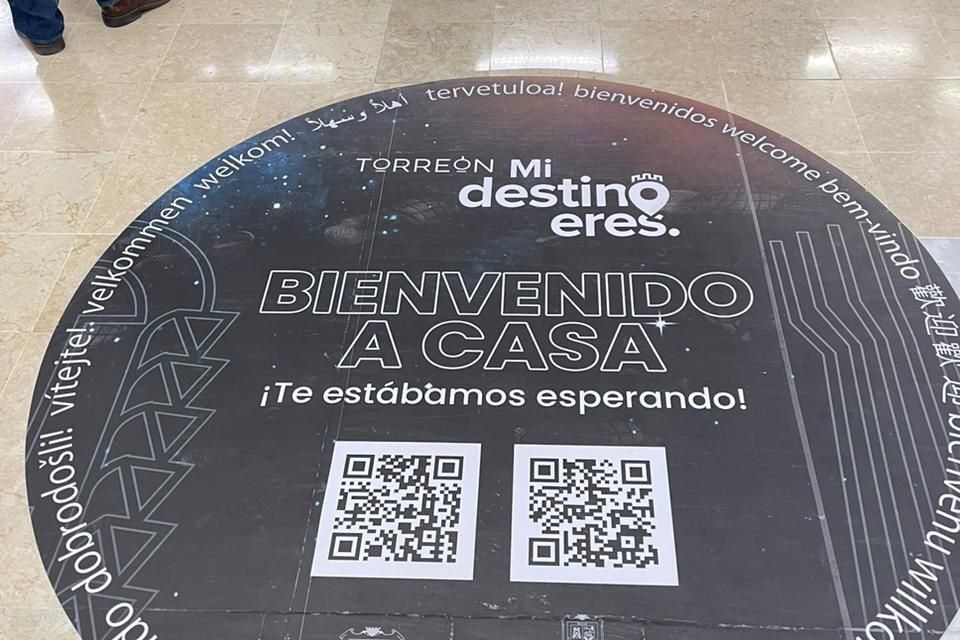 Brindan información a turistas por el eclipse solar
