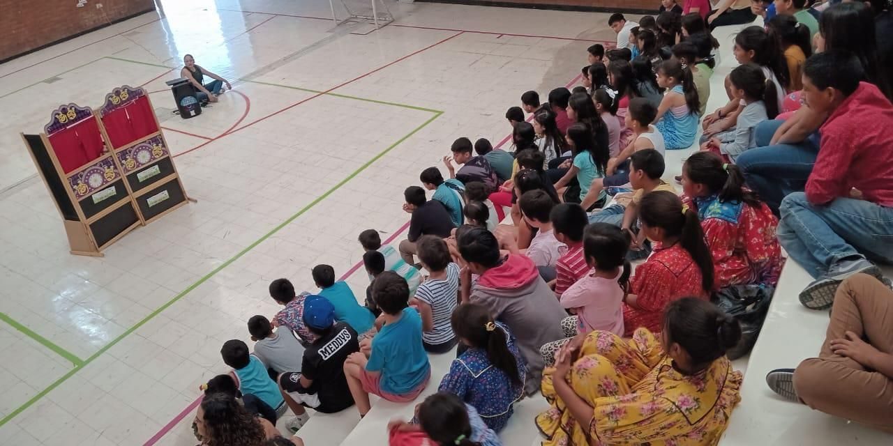 Celebran más de 100 pequeños el Día del Niño en el DIF