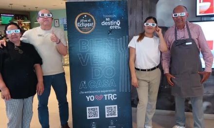 Llegan más visitantes a Torreón para disfrutar del eclipse
