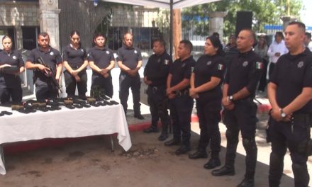 Entregan armamento a policía municipal de Parras