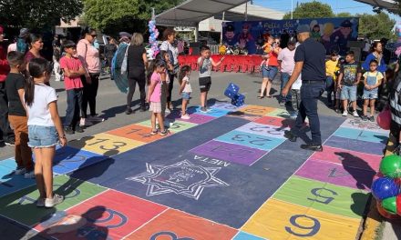 Festeja Policía de Saltillo a los niños