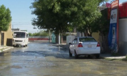 Habitantes de la Colonia Nueva Tlaxcala solicitan apoyo por el desbordamiento de agua negra
