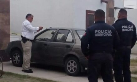 Hallan a hombre sin vida en un vehículo en Frontera, Coahuila