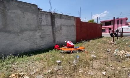 Un hombre cae de una altura de tres metros en Saltillo