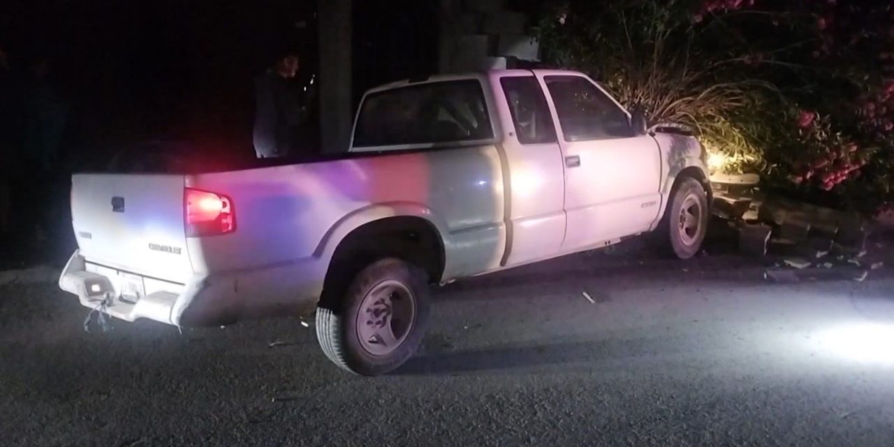 Hombre abandona a mujer después de sufrir un accidente en Parras