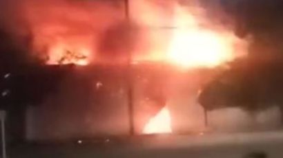 ¡Arde restaurante de mariscos en Torreón!