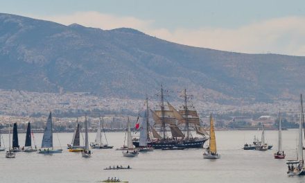 La llama olímpica emprende un viaje histórico a bordo del velero francés ‘Belem’