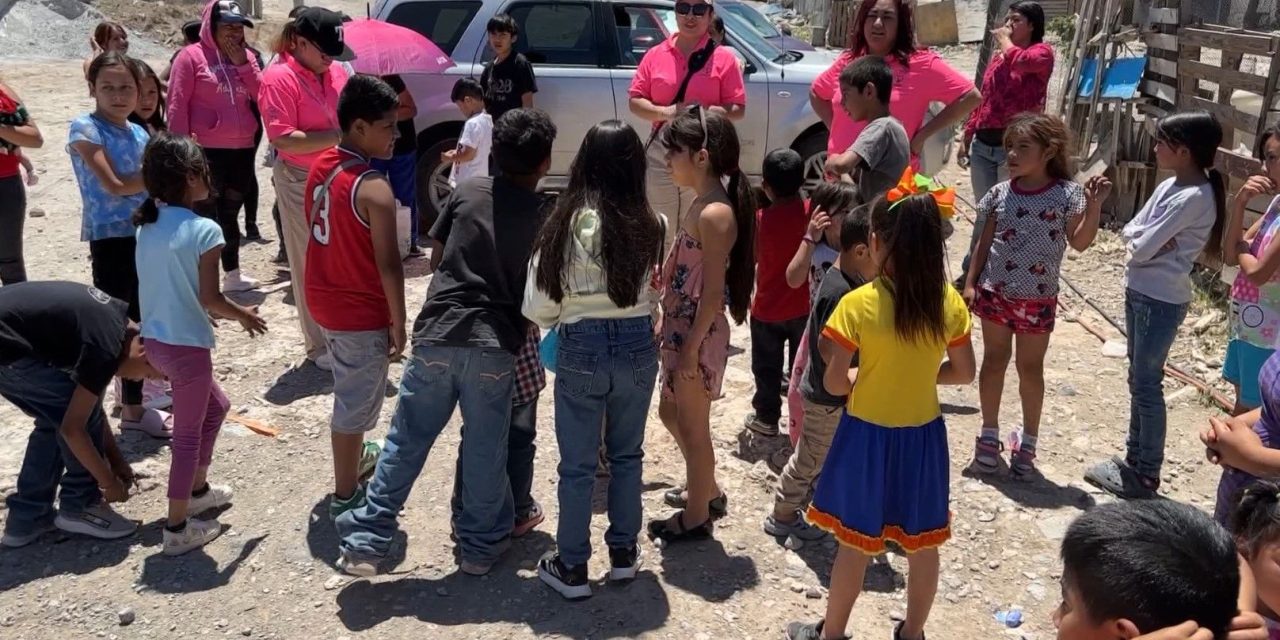 Llevan alegría a niños en situación vulnerable en Saltillo