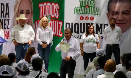 Participación de sociedad civil y clase política es indispensable para el desarrollo de Coahuila: Miguel Riquelme