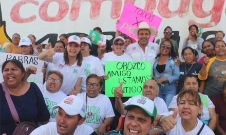 Se compromete Fernando Orozco Lara pavimentación al 100% de las calles de Parras
