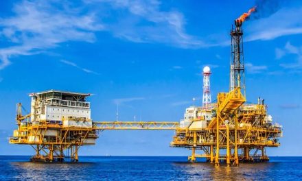 Tensión en los mercados petroleros tras ataque de Irán a Israel