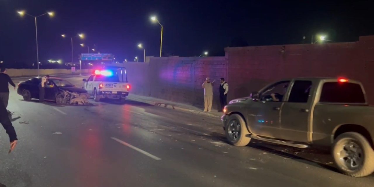 Hombre pierde el control en curva y termina chocando en Saltillo