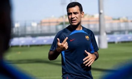El FC Barcelona ofrece a Rafa Márquez extender su contrato como entrenador
