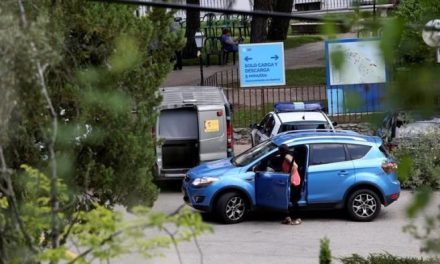 Aparece cuerpo flotando en balneario de Salamanca mientras vacacionistas nadaban