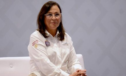 Empresario acusa uso de vehículo robado en convoy de Rocío Nahle en Veracruz