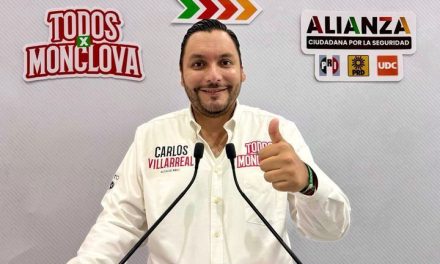 Arrasa Carlos Villarreal en debate por Monclova