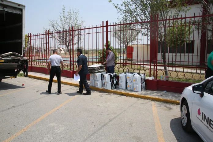 Inicia entrega de los paquetes electorales en Sabinas
