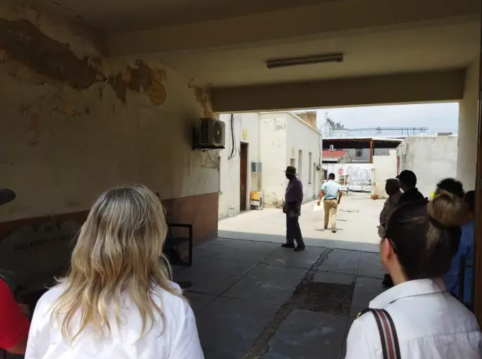 Resguardan edificios públicos en Sabinas