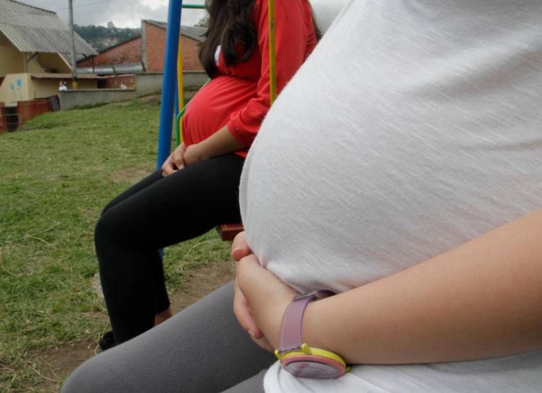 Alerta por alza de embarazos adolescentes en la región Centro