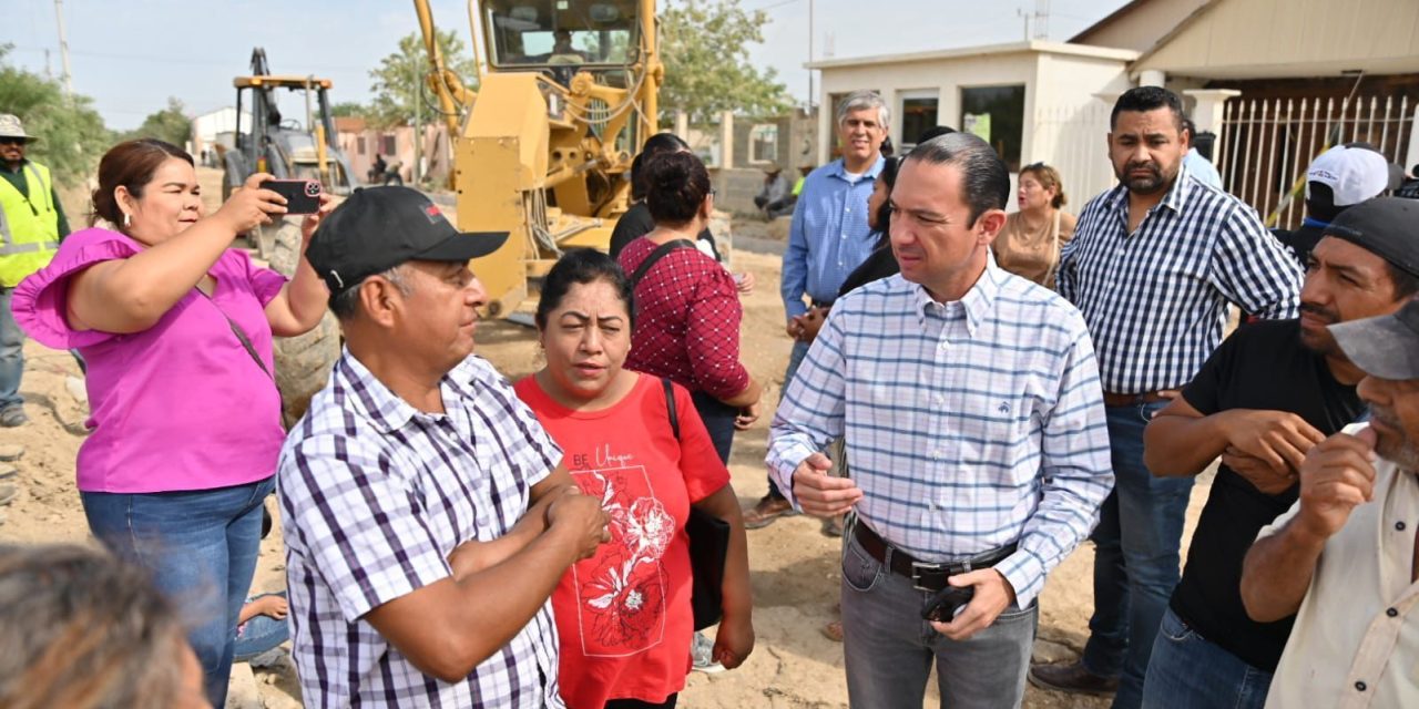 Revisan avance de labores de pavimentación en Acuña
