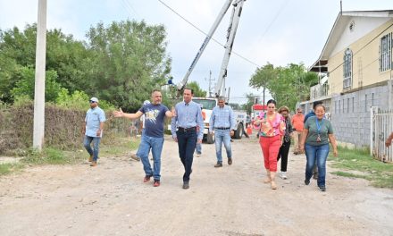 Siguen las labores de pavimentación en Acuña