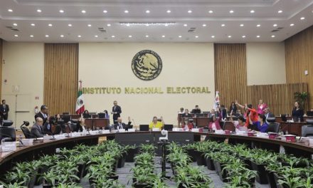 El INE paga $33 millones a CFE contra apagones