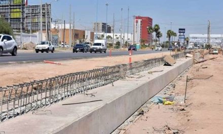 Avanza construcción de Giro Independencia en Torreón