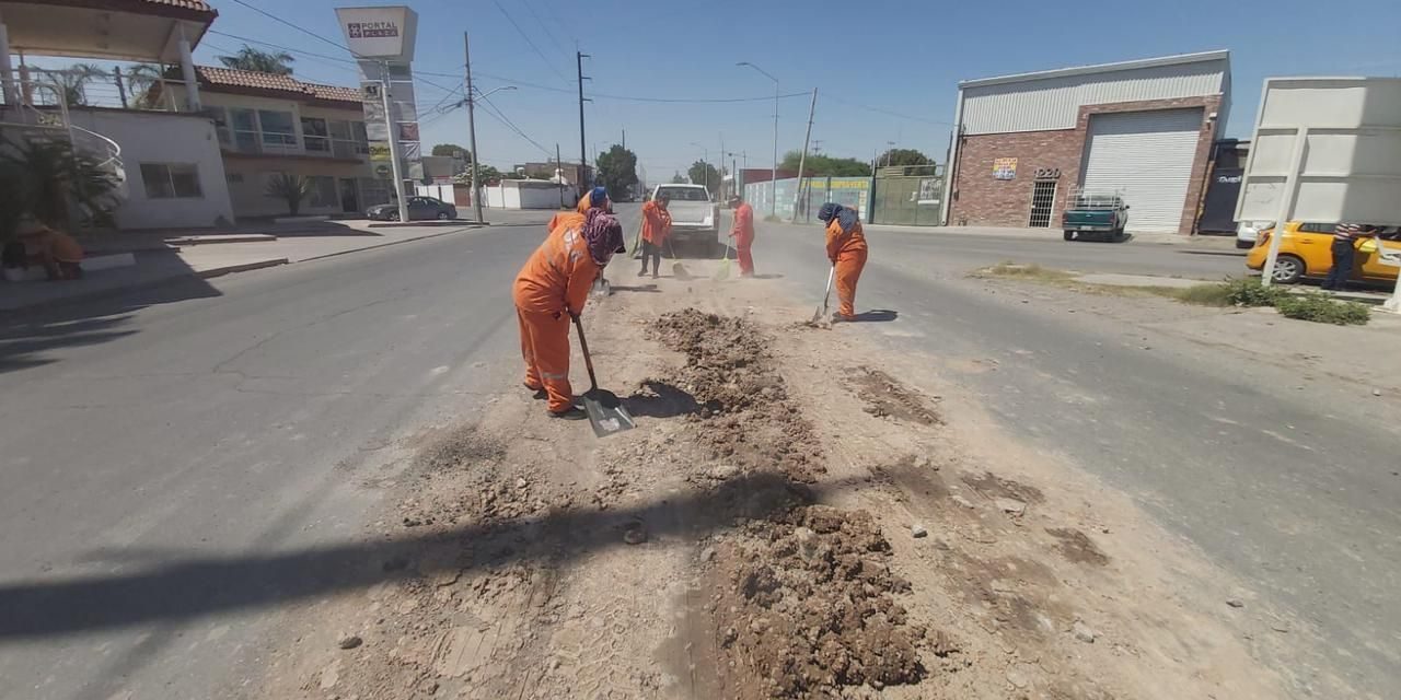 Solicitan a camioneros de Torreón a contribuir a la limpieza de calles