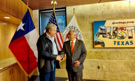 Arranca Chema Fraustro gira de trabajo en Austin