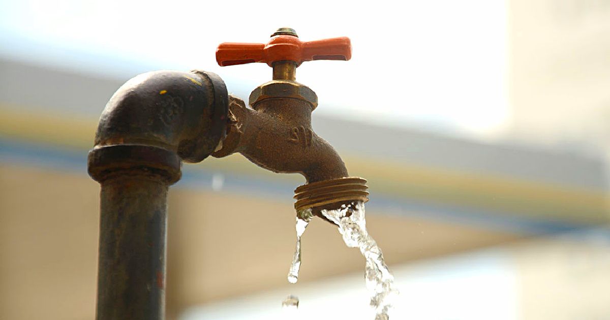 Descarta desabasto de agua potable alcalde de Arteaga