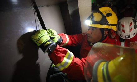 Elevador se cae con 19 atletas desde un quinto piso en un hotel de Guadalajara