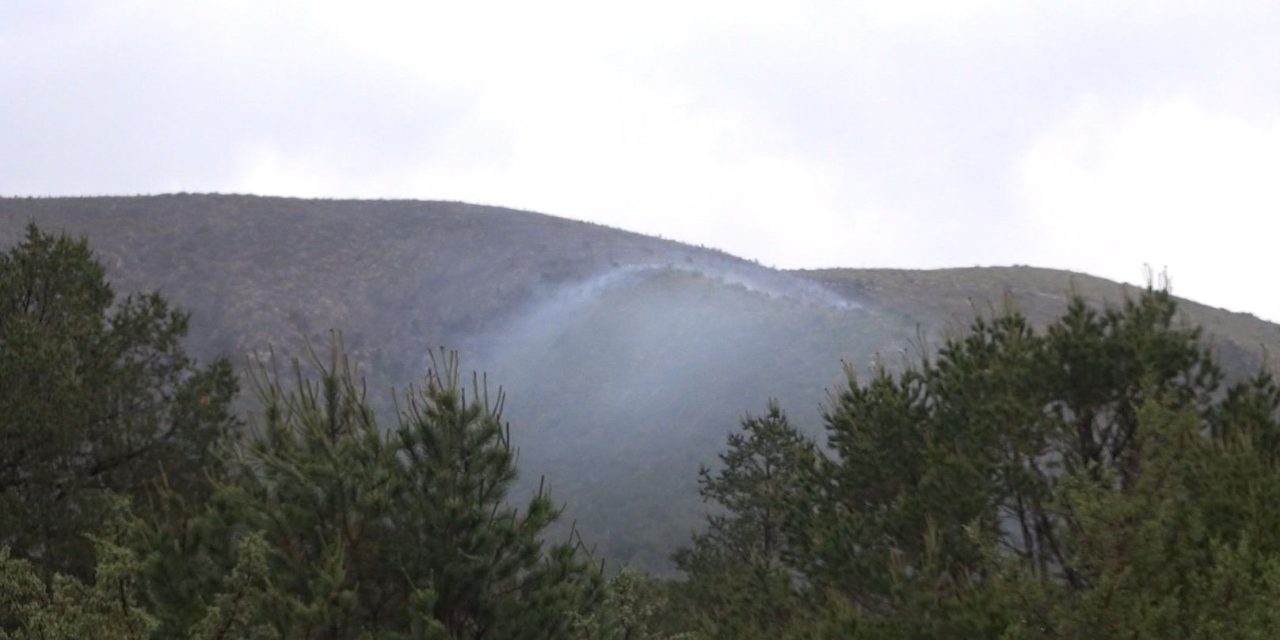 Continúa el combate del incendio en el Jaguey de Ferniza
