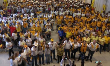 Dan ‘Mujeres por México’ del PRD su respaldo a Carlos Villarreal