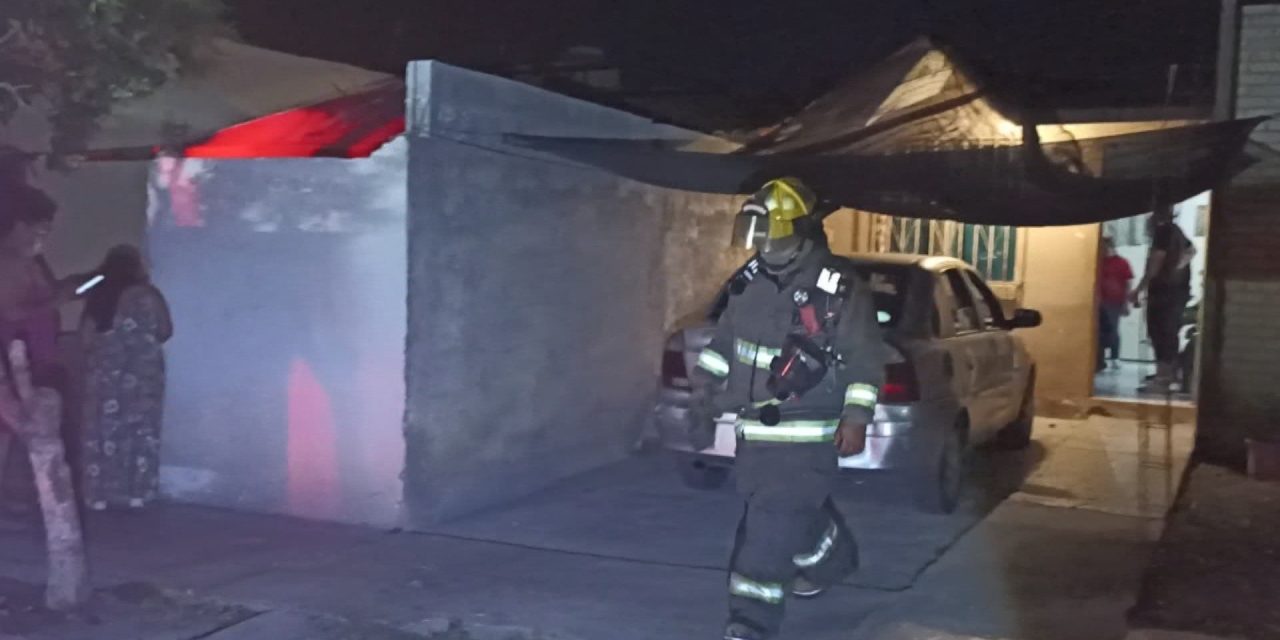 Flamazo en casa los deja asustados al oriente de Saltillo