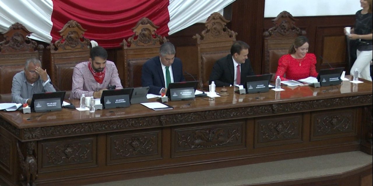 Invitan a participar con ensayo en Bicentenario del Congreso