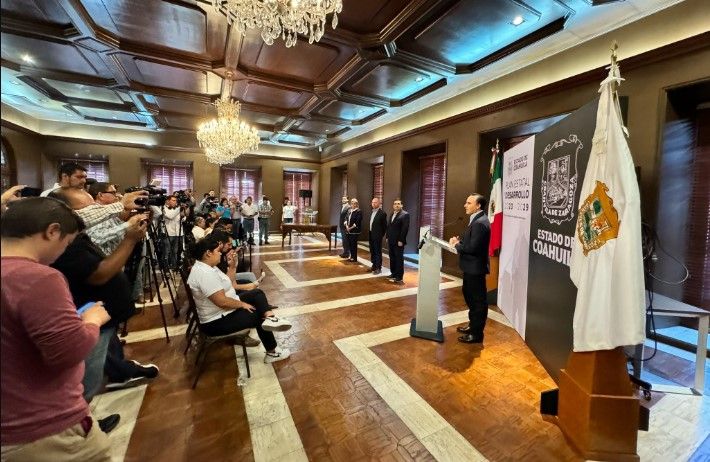 Presenta Gobernador Manolo Jiménez Salinas Plan Estatal de Desarrollo 23-29