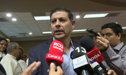 Pide Rector a universitarios salir el votar el domingo