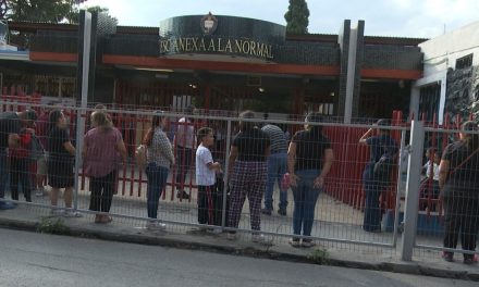 Piden arreglo de enfriadora de aire en la primaria Anexa