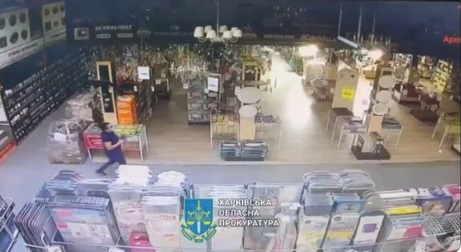 Difunden videos del ataque ruso a un supermercado en Ucrania