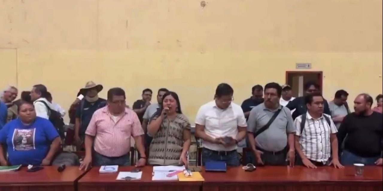 Paro de la SNTE en Oaxaca afecta a un millón de alumnos