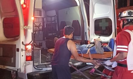 Termina en urgencias con probable fractura hombre tras accidente en Saltillo