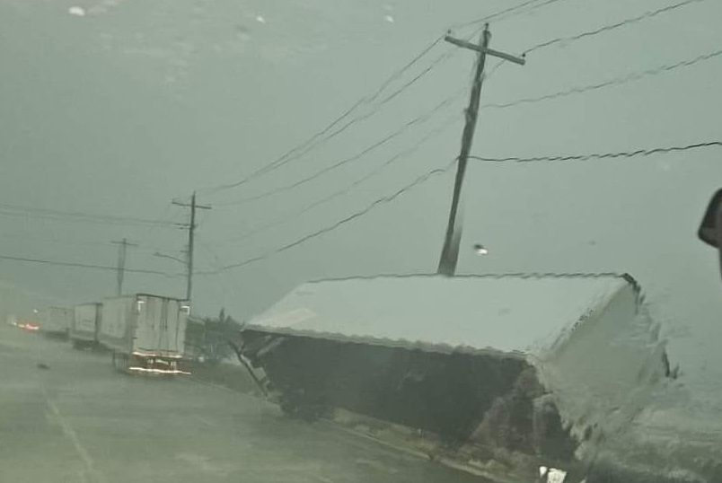 ¡A resguardarse! Fuertes vientos azotan Coahuila