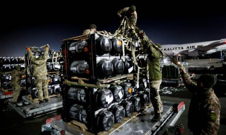 España dará mil millones de euros a Ucrania en equipo militar