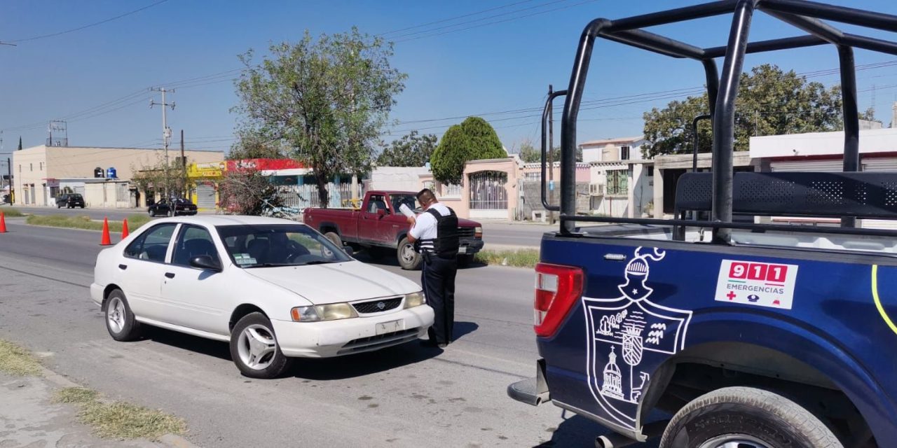 Autoridades de Monclova vigilan uso del cinturón de seguridad