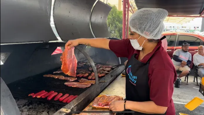 Conmemoran el Día del Padre en Monclova