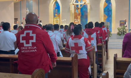 Paramédicos de la Cruz Roja conmemoran el Día del Socorrista
