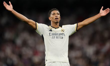 Bellingham es premiado como Mejor Jugador del Año del Real Madrid