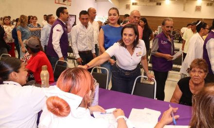 Llevan DIF Coahuila y Secretaría de Salud atención médica a adultos mayores